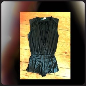 Chic MARCIANO ROMPER size Small Black